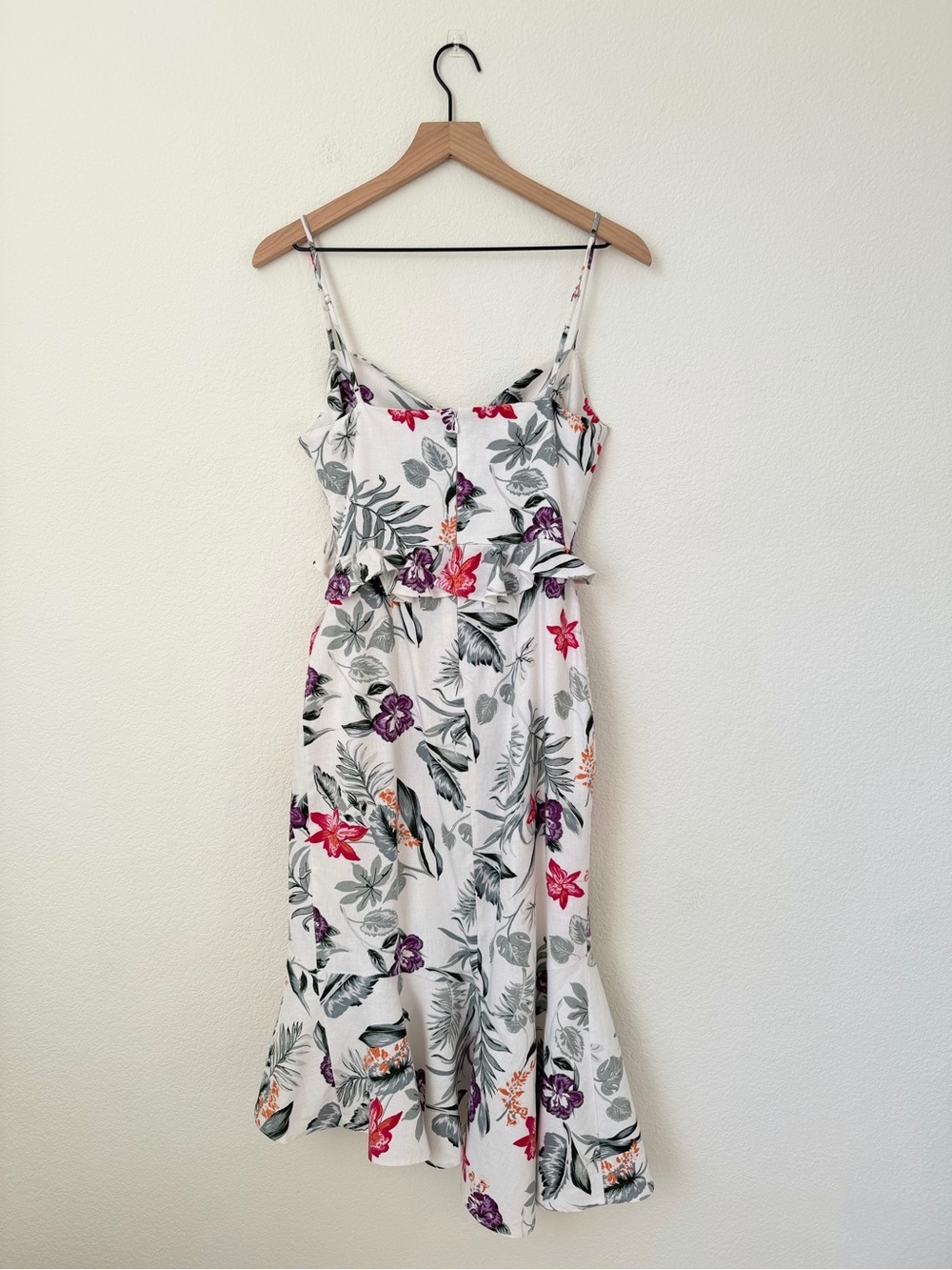 Wayf Mahari Ruffle Knot Front Floral Linen Blend Dress - Picture 14 of 16
